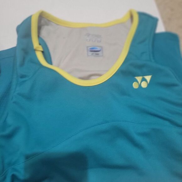 NWT Women's Yonex Tennis Tops bundle of 3 size small - Picture 3 of 14
